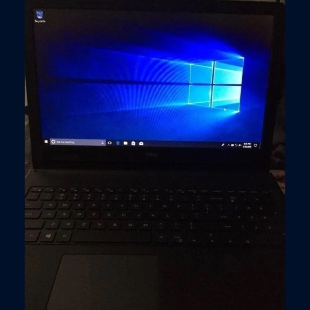 Laptop 💻 - Picture 2 of 6